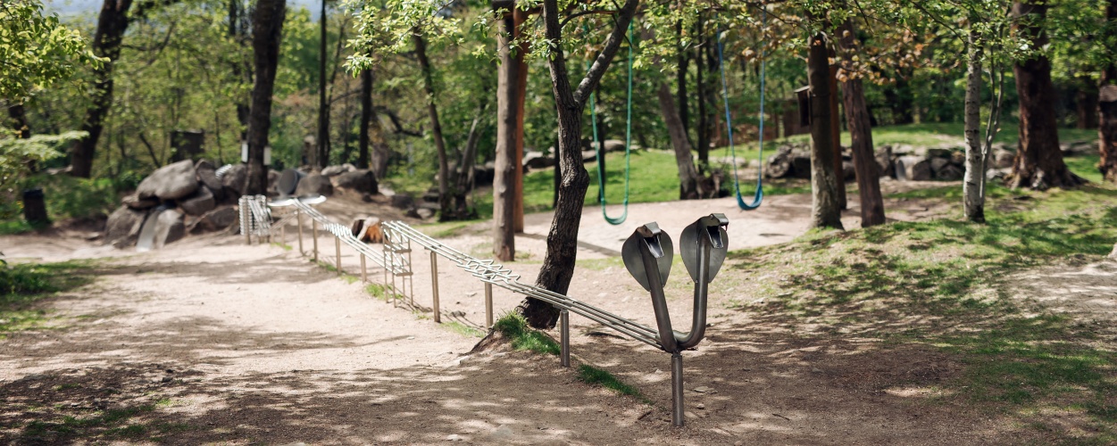 Lesopark na Sluneční - herní krajina pro děti i dospělé